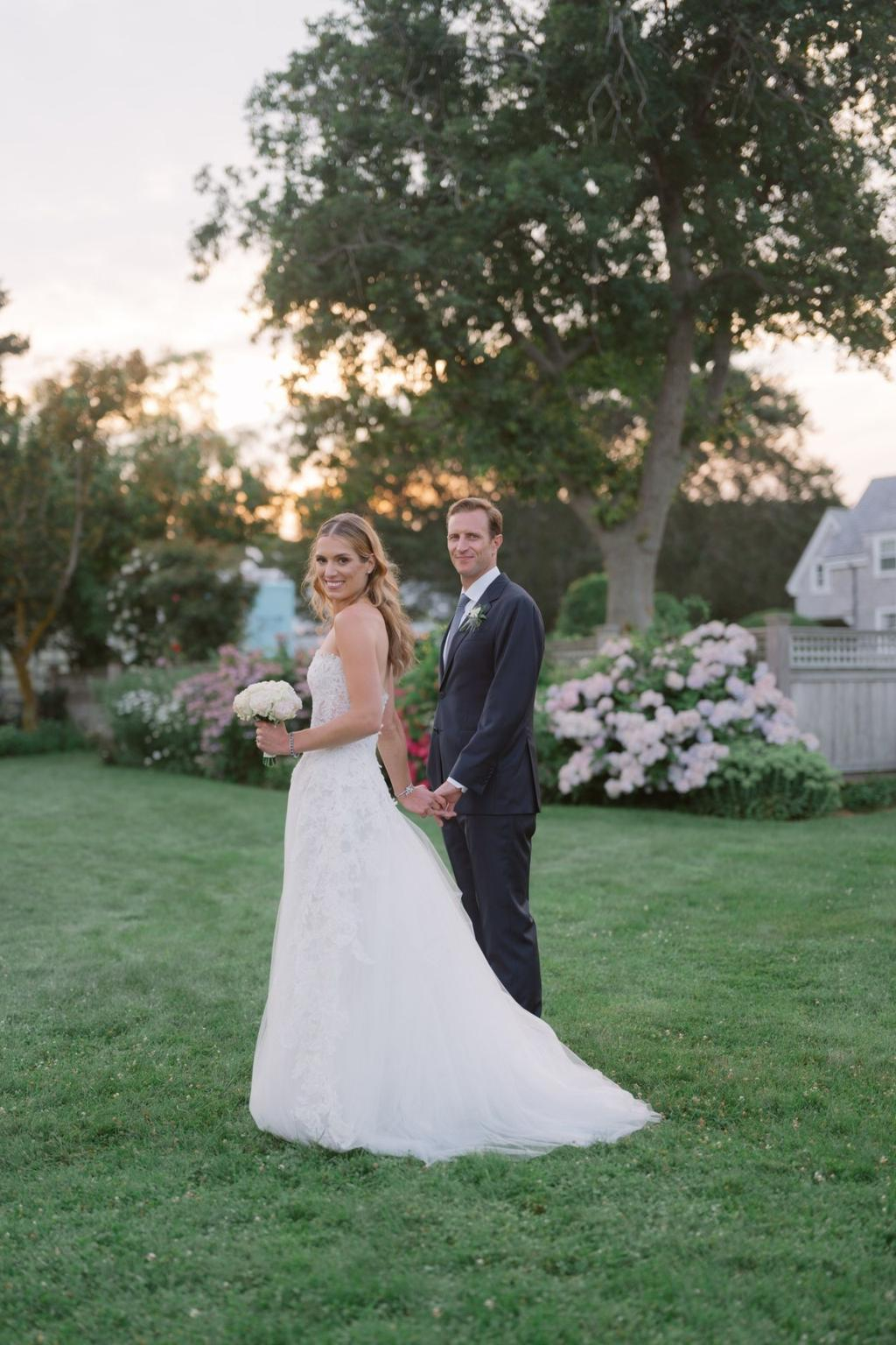Wszystko wyszło idealnie, również kwiaty zaaranżowane przez firmę Bloom of Cape Cod.