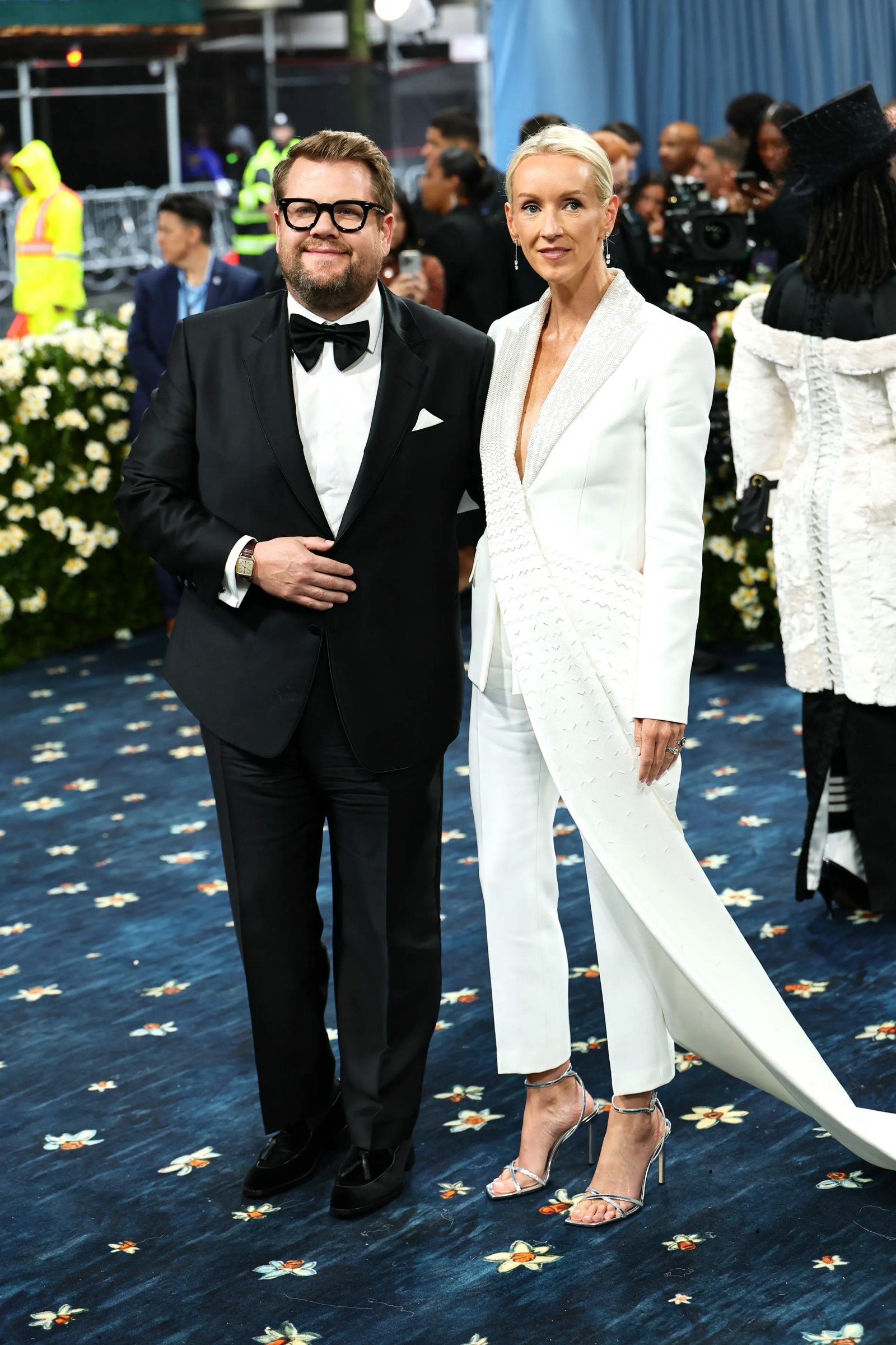 James Corden i Julia Carey