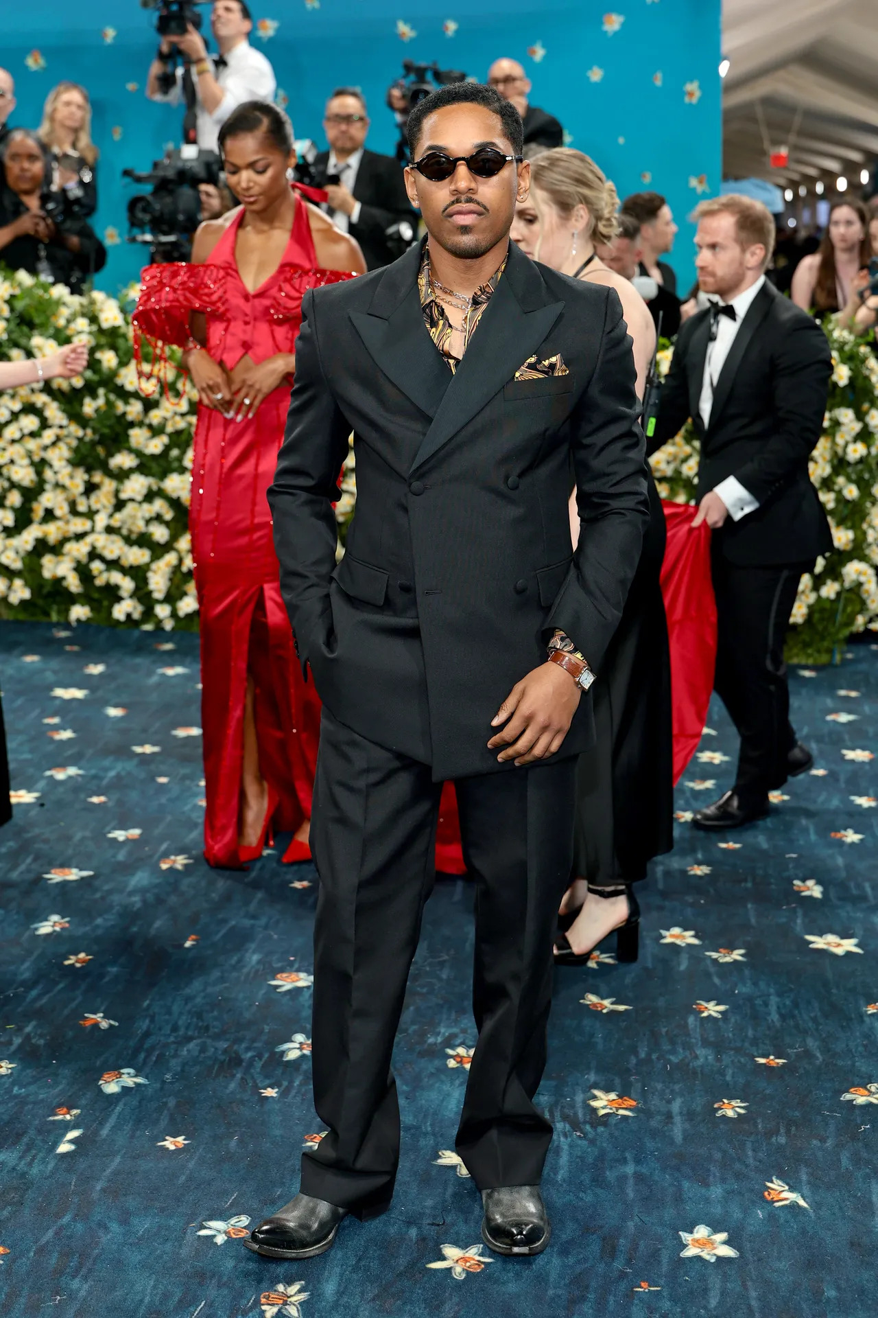 Kelvin Harrison Jr. i vintage Cartier Coussin / foto: Getty Images