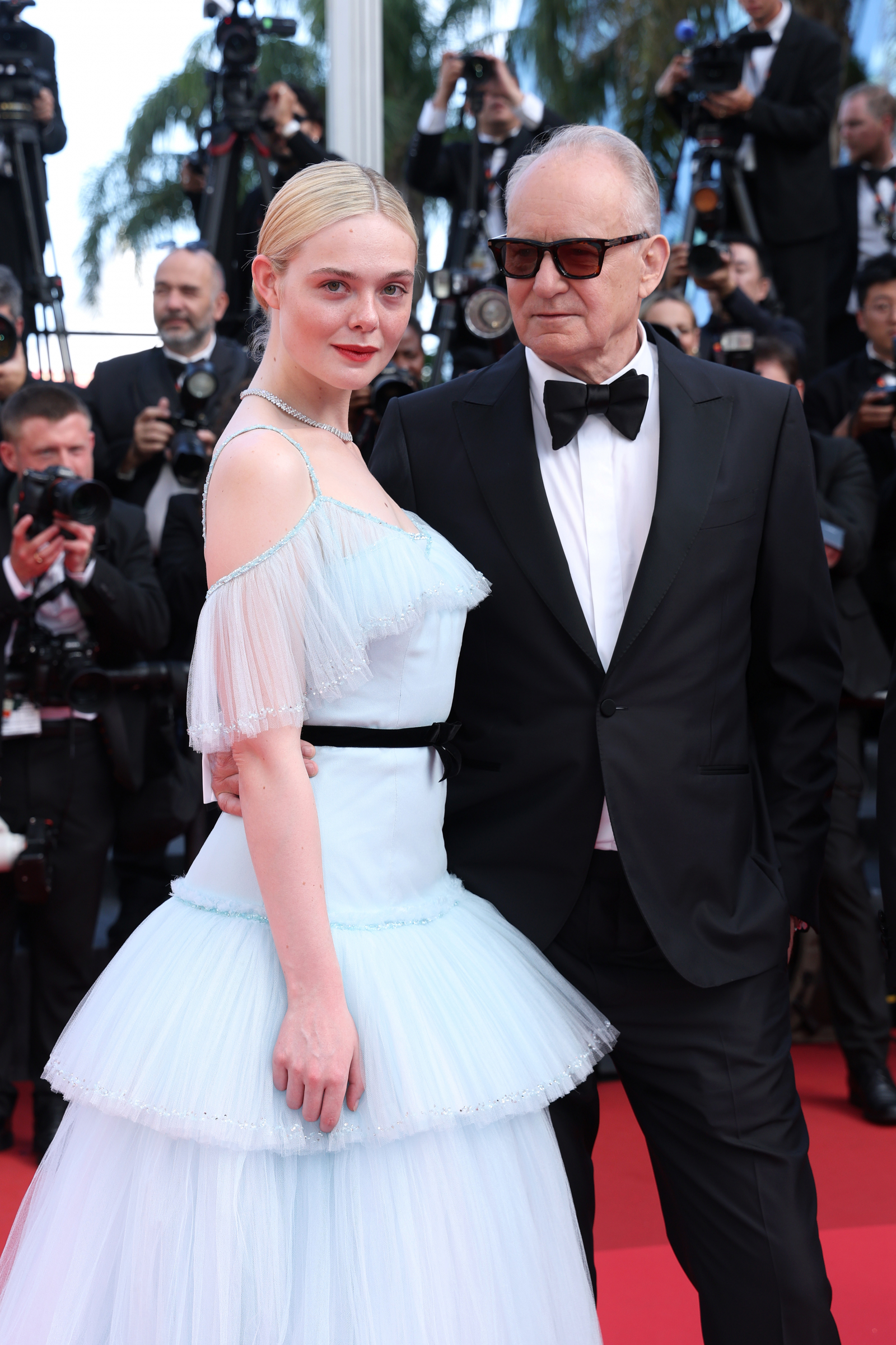 Elle Fanning i Stellan Skarsgård