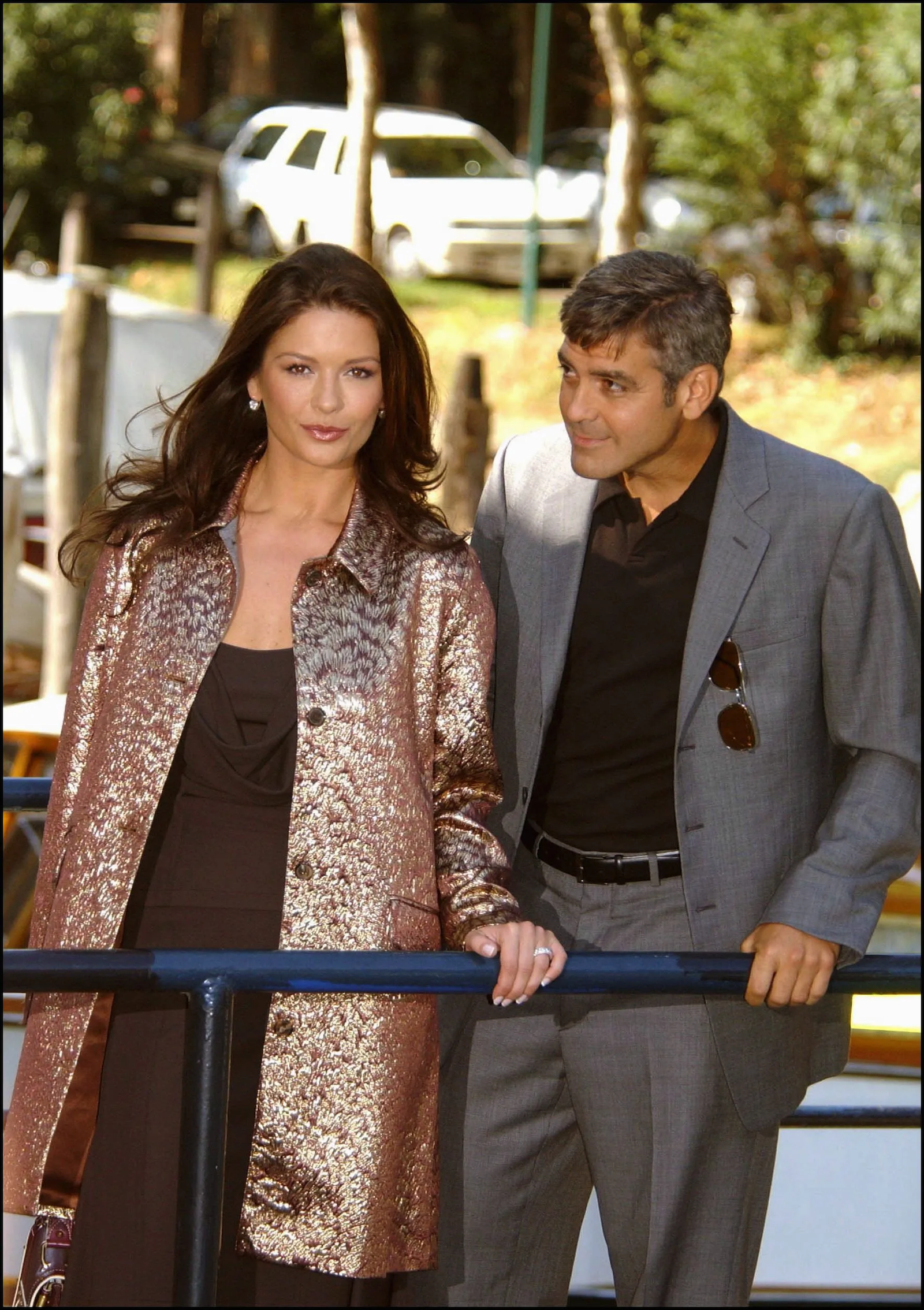 Catherine Zeta-Jones i George Clooney w 2003 roku