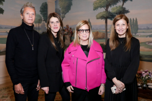 Angelo Gioia, Anna Dello Russo, Ronnie Cooke Newhouse oraz redaktorka mody i stylistka, Sissy Vian, Fot. François Goizé 