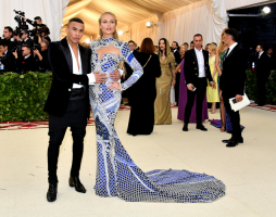 Olivier Rousteing i Natasha Poly , Dia Dipasupil, Getty Images