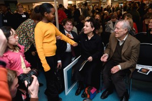 Olga Tokarczuk w bibliotece w  Rinkeby, Fot. FREDRIK SANDBERG/AFP/East News