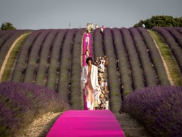 Pokaz marki Jacquemus, czerwiec 2019., (Fot. Getty Images)