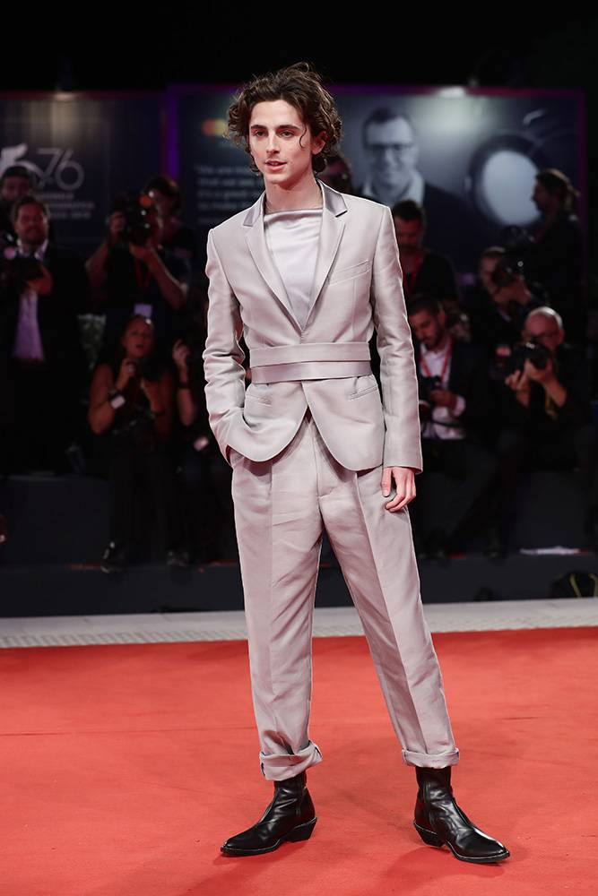 Timothée Chalamet x Haider Ackermann podczas Festiwalu Filmowego w Wenecji, Fot. Getty Images