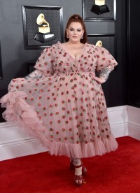 Tess Holliday w sukience Lirika Matoshi, Fot. Getty Images