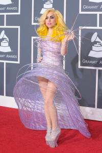 Lady Gaga na gali nagród Grammy w 2010 roku, Fot. Getty Images