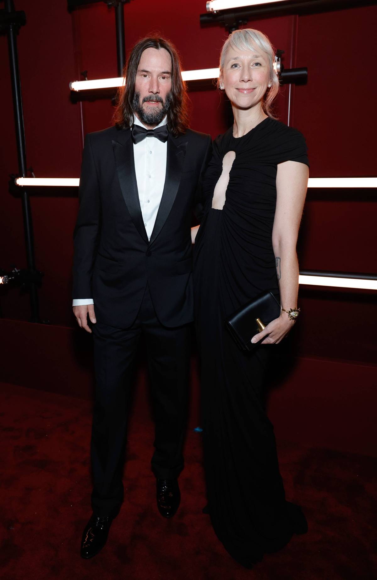 Alexandra Grant i Keanu Reeves pojawili się w czerni na czerwonym dywanie gali Art + Film organizowanej przez Lacma w Los Angeles.