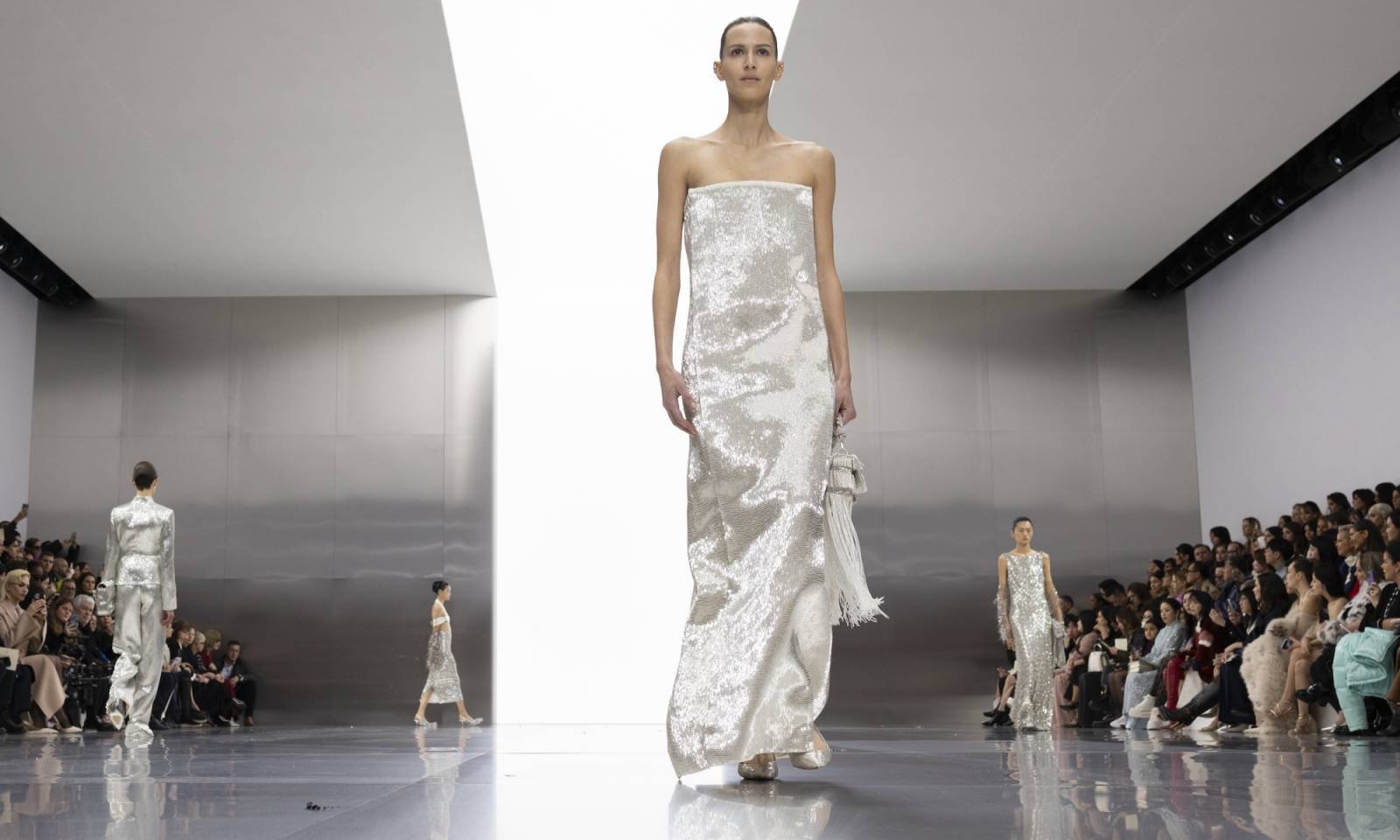 Kolekcja domu mody Fendi haute couture wiosna-lato 2024 (Fot. Getty Images)