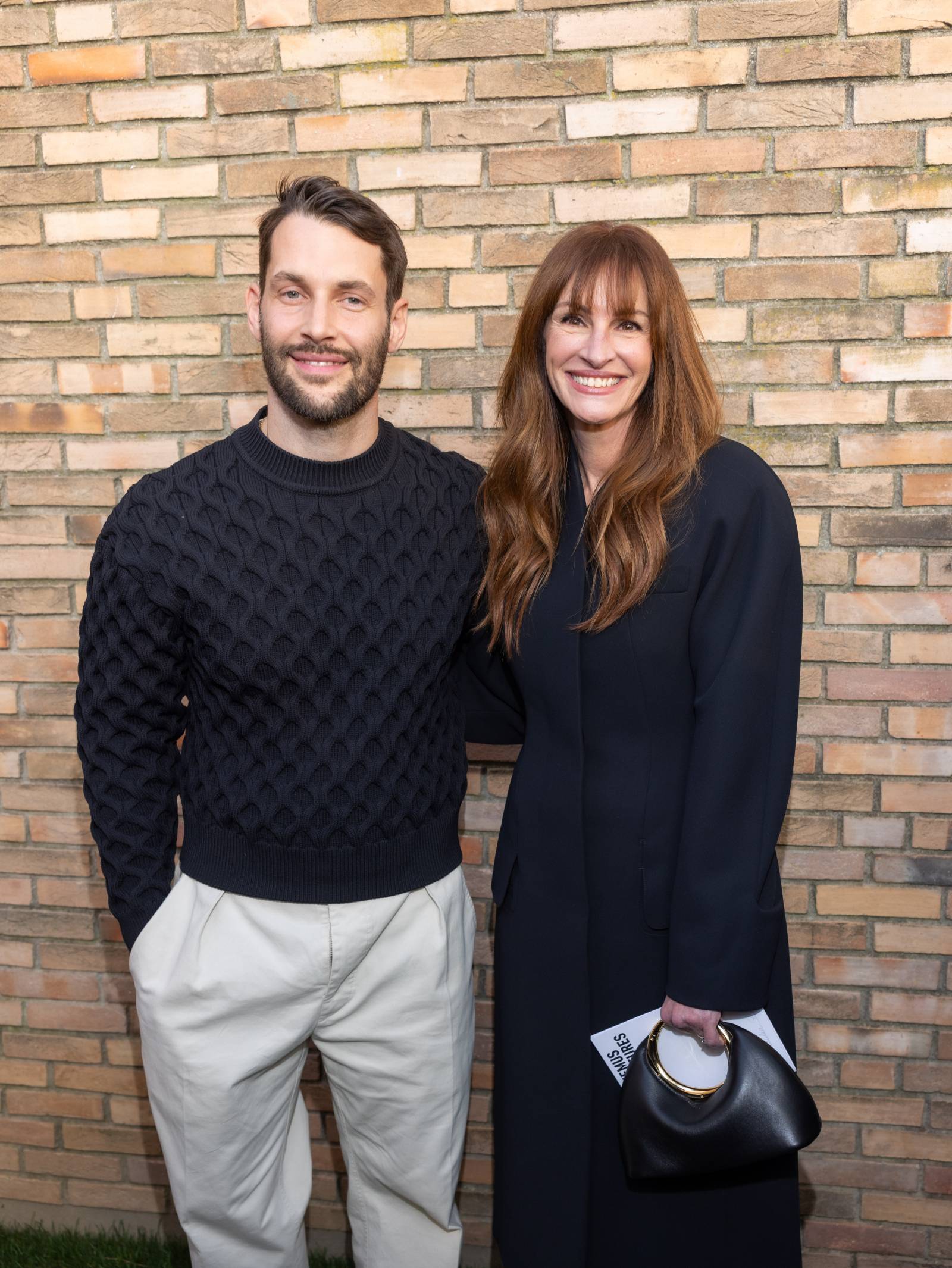 Julia Roberts na pokazie Jacquemusa / (Fot. Getty Images)