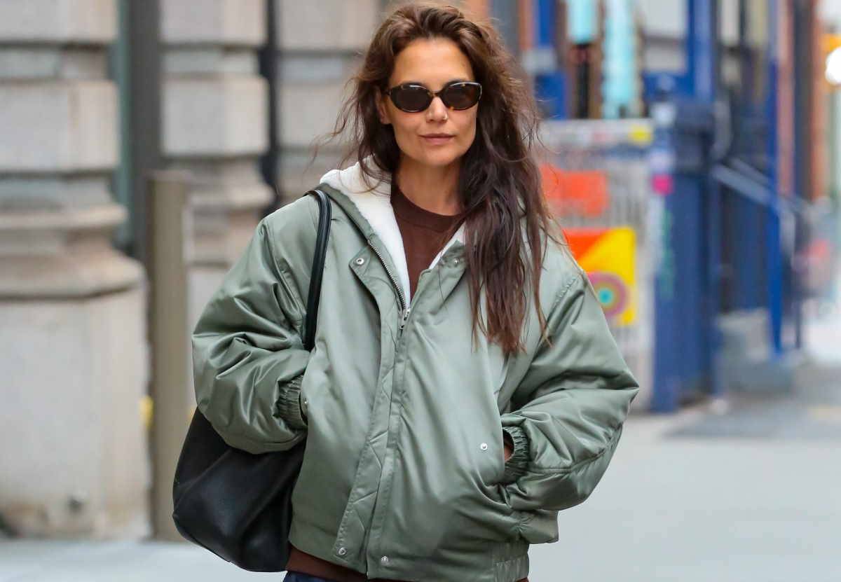 Katie Holmes z ulubioną torbą xxl. 