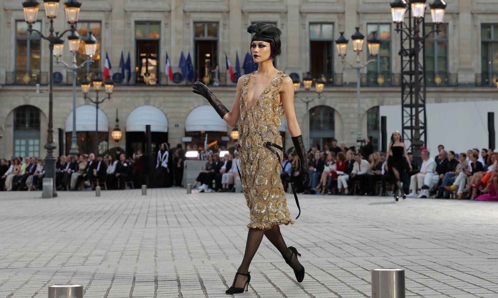 Chanel odtwarza swoje trzy sukienki z 1924 roku na „Vogue World: Paris”