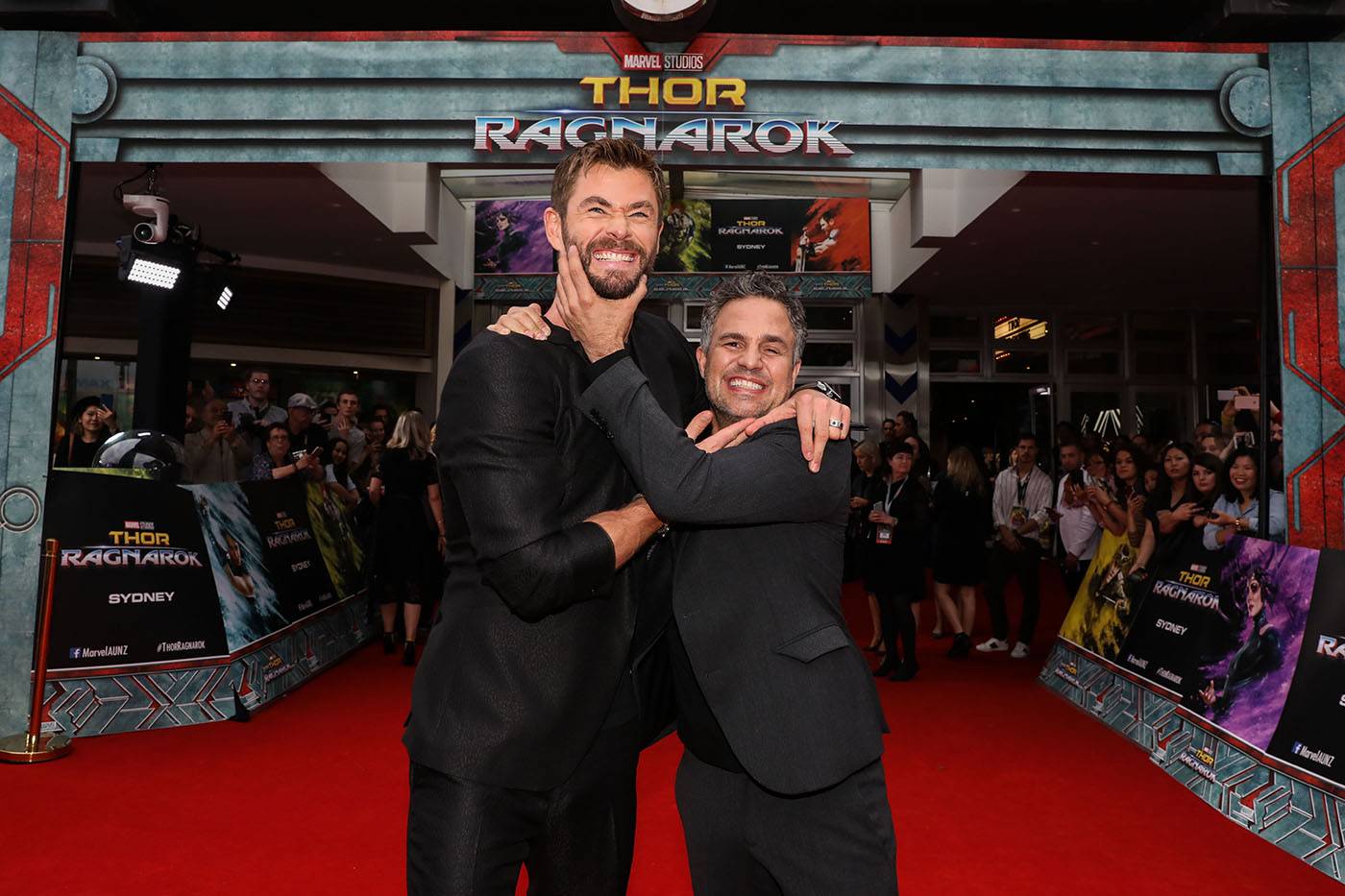 Chris Hemsworth i Mark Ruffalo (Fot. Getty Images)