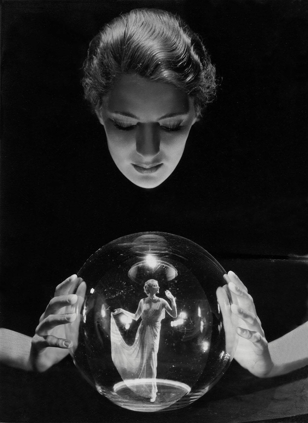 George Hoyningen-Huene, „Lee Miller and Agneta Fischer, Vogue´s Eye View”, 1932 (©George Hoyningen-Huene Estate Archives / JAEGER ART)