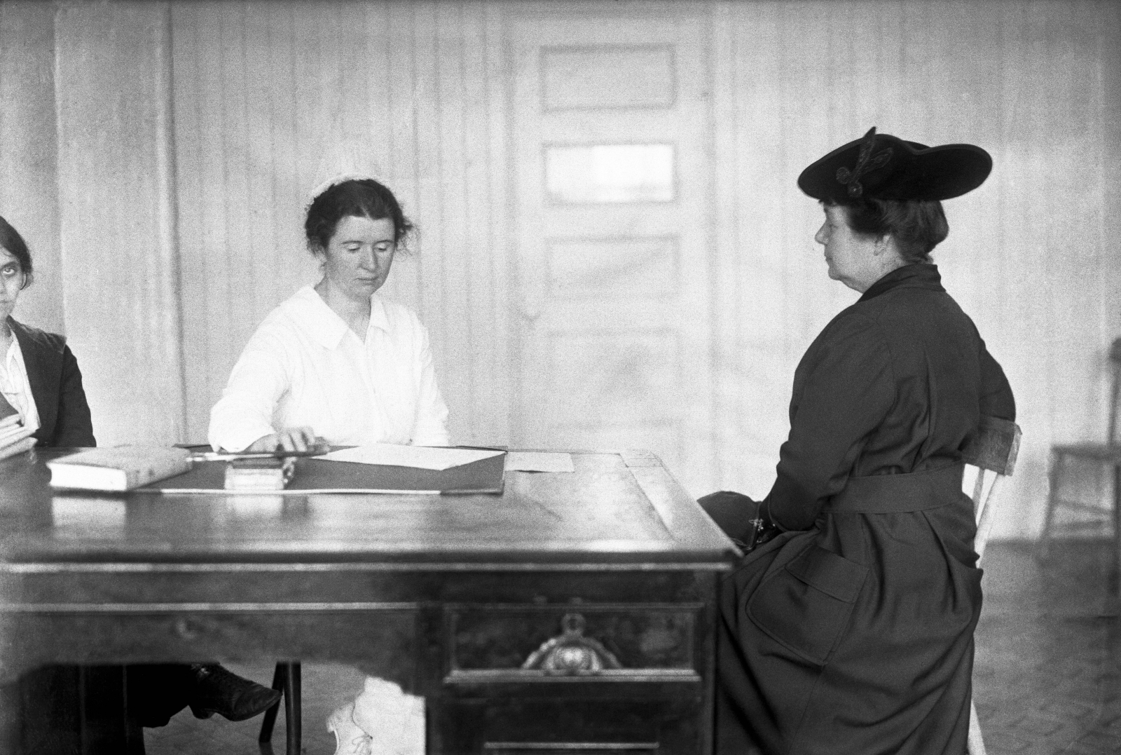 Margaret Sanger w sekretnie otwartej w Nowym Jorku klinice pomagającej w kontroli narodzin (Fot. Bettmann /Getty Images)