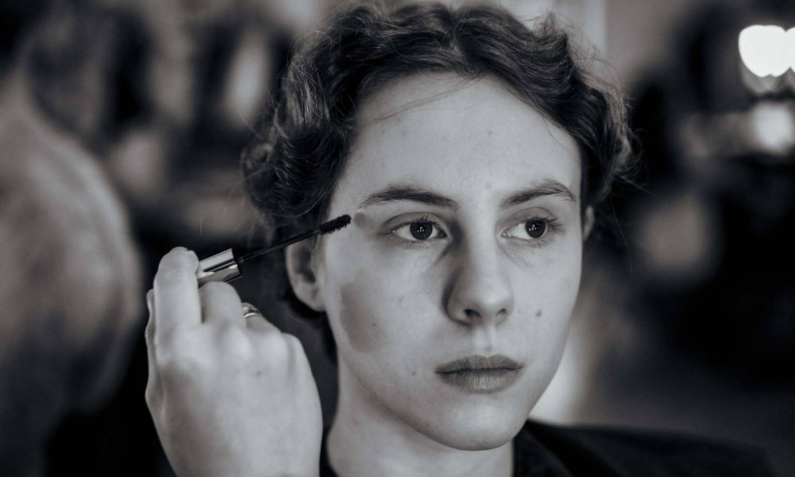 Makijażystki marki Dr Irena Eris na planie filmu „Strefa interesów” (Fot. Materiały prasowe)
