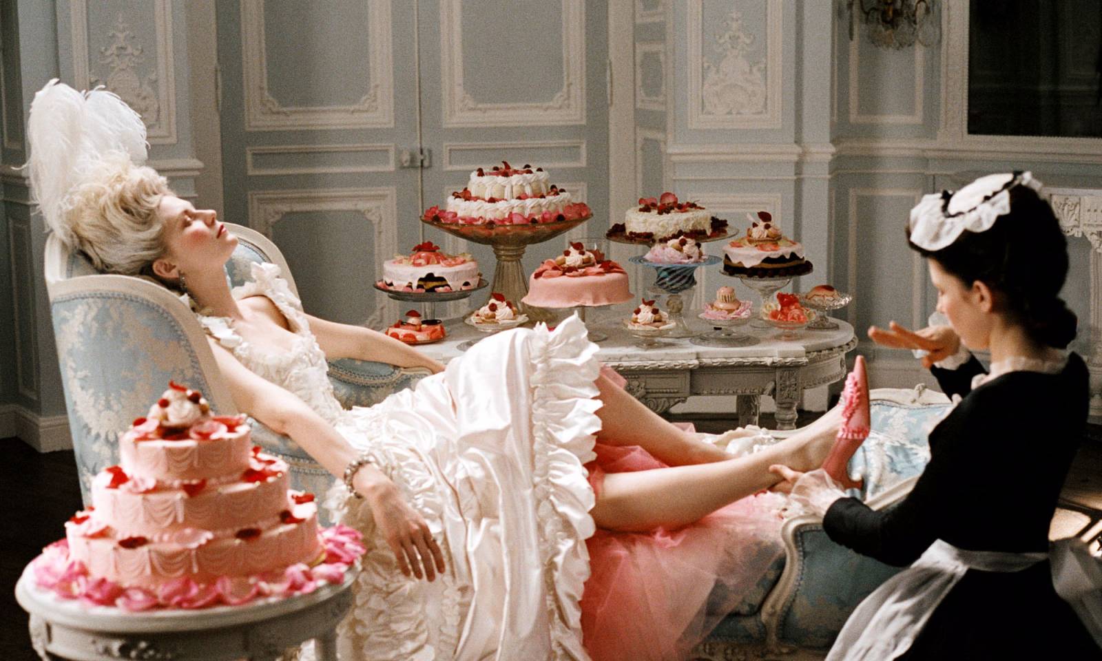 Kadr z filmu „Maria Antonina (Fot. Materiały prasowe Columbia Pictures)