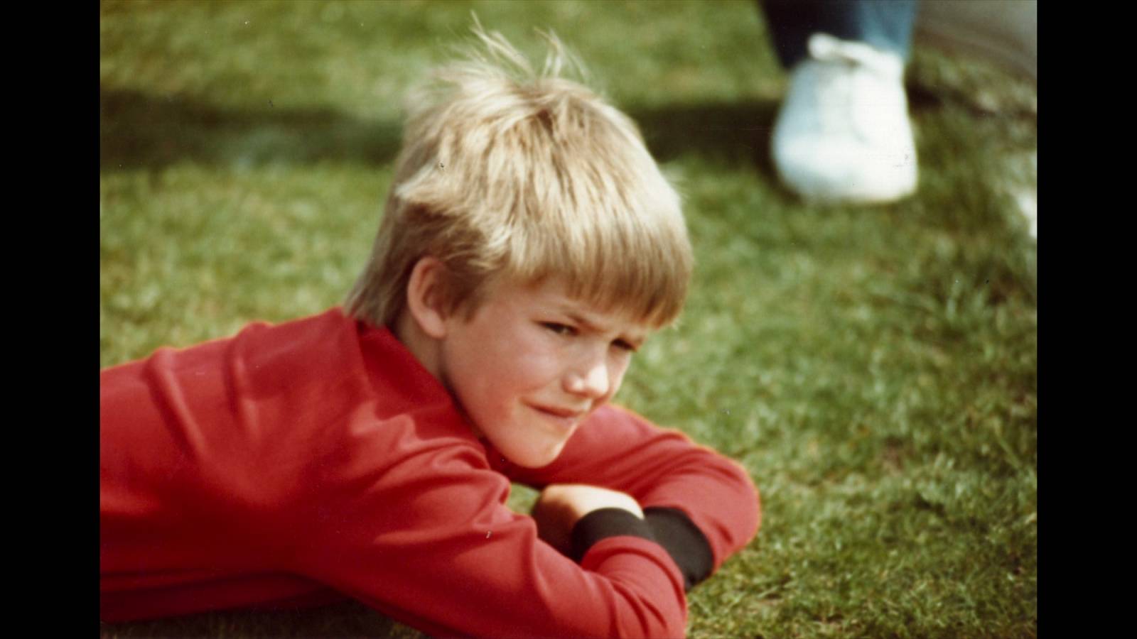 David Beckham codziennie po szkole ćwiczył z tatą w ogródku (Fot. materiały prasowe)