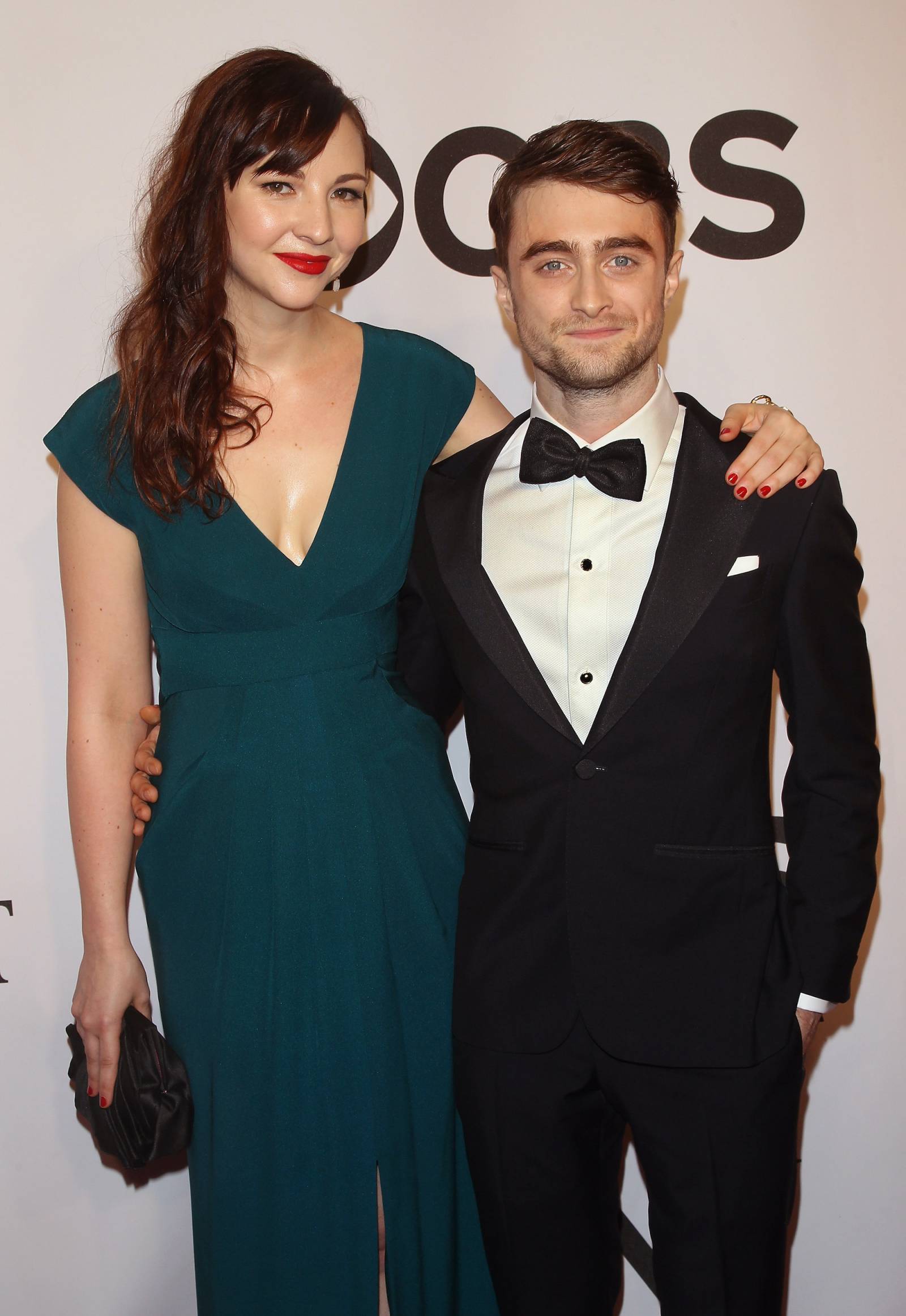 Erin Darke i Daniel Radcliffe po raz pierwszy razem na czerwonym dywanie w 2014 roku (Fot. Getty Images)