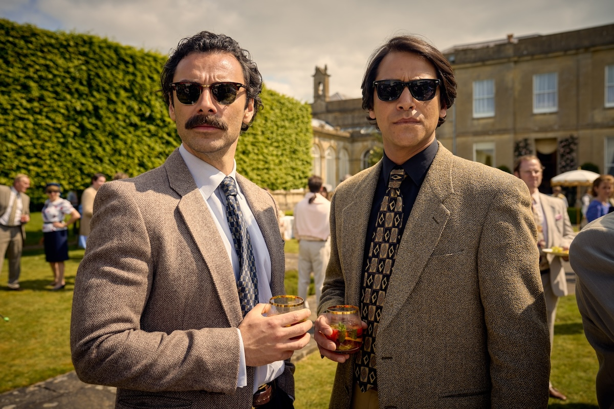 Aidan Turner i Luke Pasqualino w serialu „Rywale” na Disney+