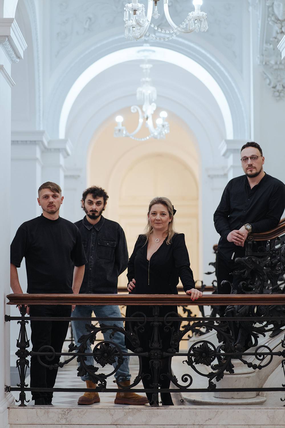 Kuratorka wystawy w Polskim pawiloie w Wenecji Marta Czyż i artyści – Open Group (Yuriy Biley, Pavlo Kovach, Anton Varga), Warszawa, Poland 2024, Fot. Piotr Czyż