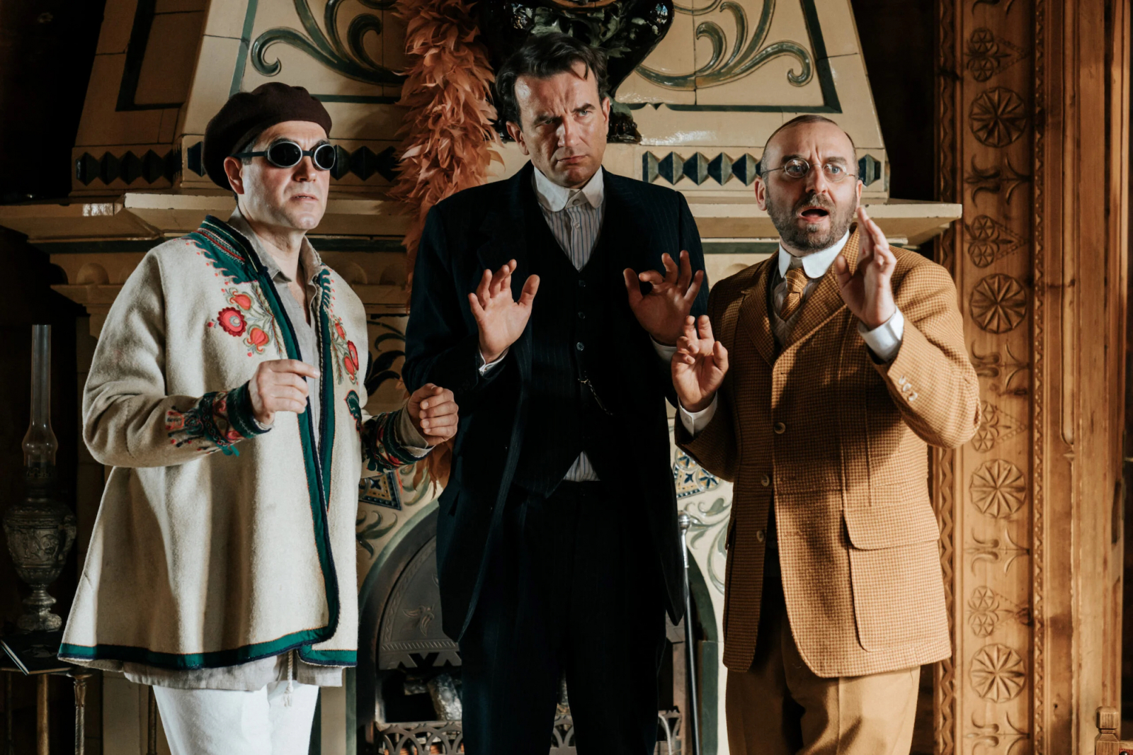 Marcin Dorociński, Tomasz Kot i Wojciech Mencwaldowski w polskim filmie „Niebezpieczni dżentelmeni”.