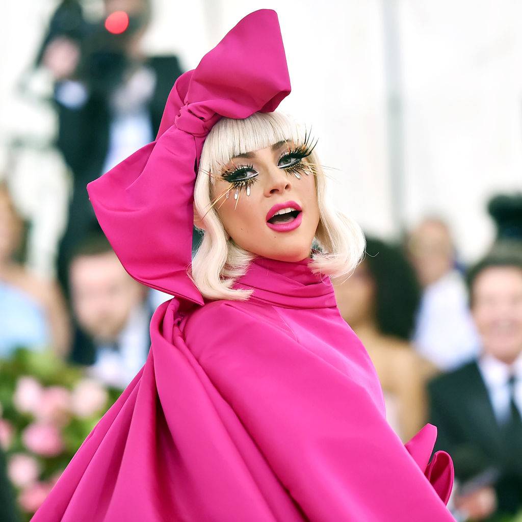 Fenomen Lady Gagi opisany w jej biografii „Applause”. Ma 37 lat, od wielu jest ikoną. W biografii Lady Gagi, „Applause”, która właśnie ukazała się po polsku, Annie Zaleski opisuje narodziny legendy.