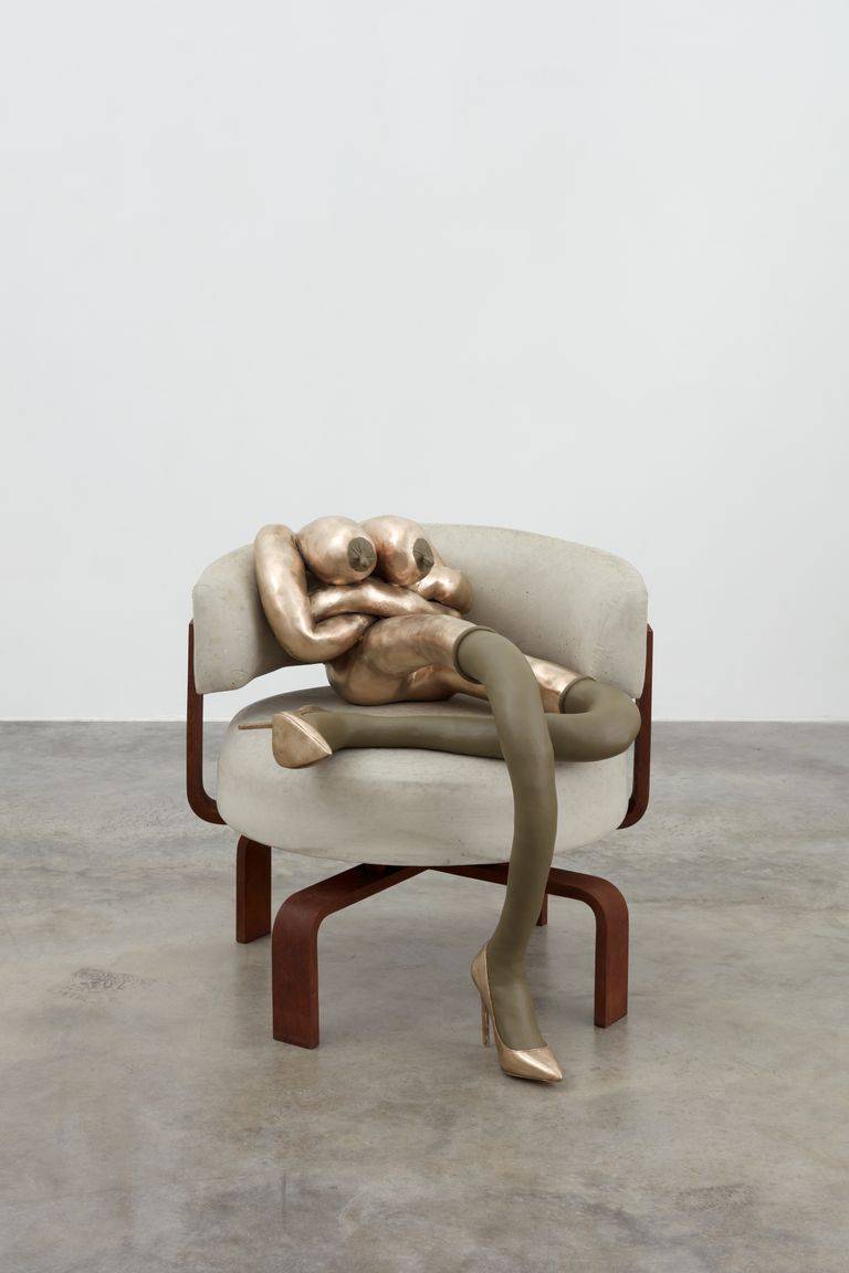 Sarah Lucas, Cross Doris, 2019. Kolekcja prywatna
(Image credit: All works and copyright Sarah Lucas. Courtesy the artist and Sadie Coles HQ, London )