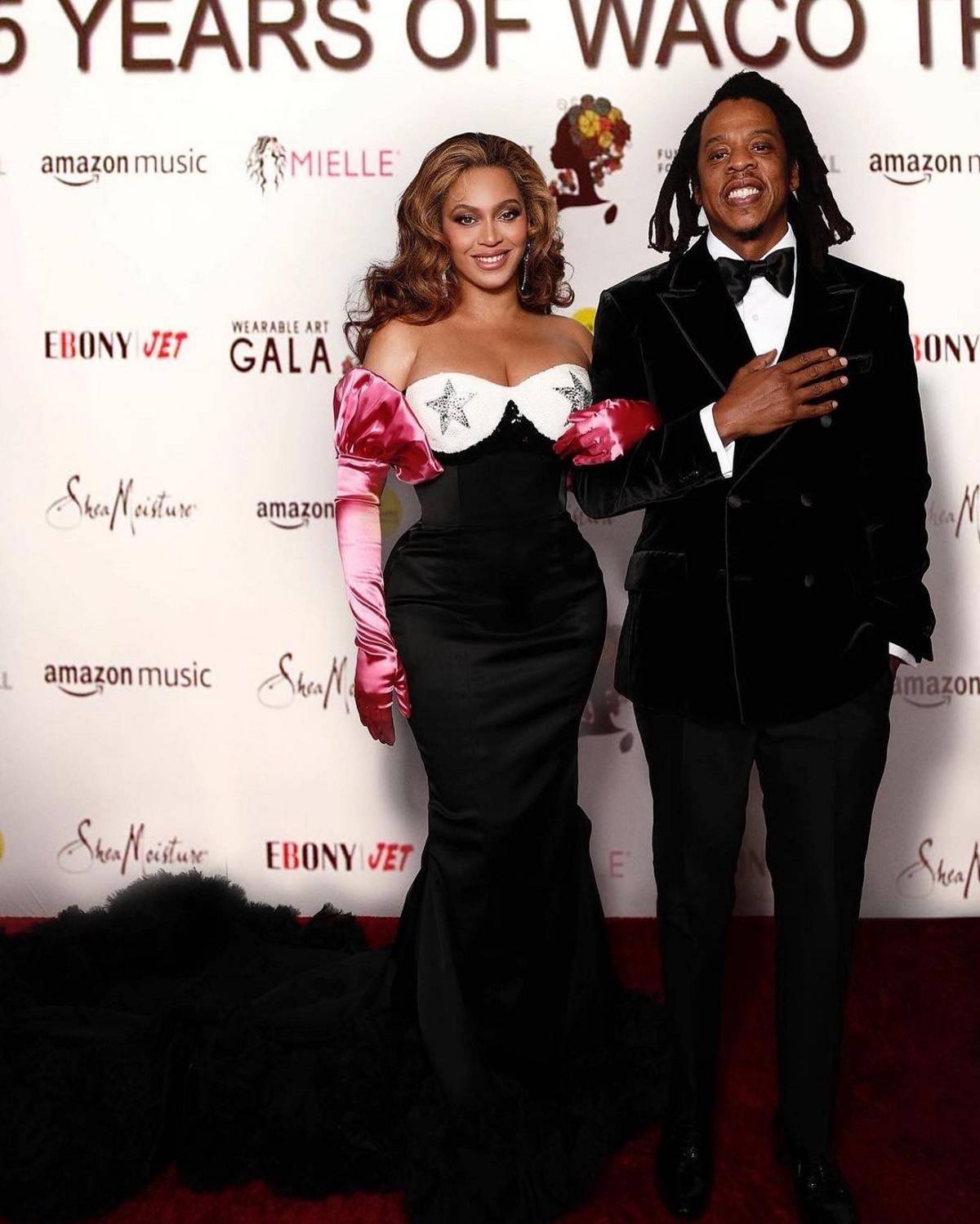 Beyoncé i Jay-Z na Wearable Art Gala w Los Angeles (Fot. Instagram @beyonce)