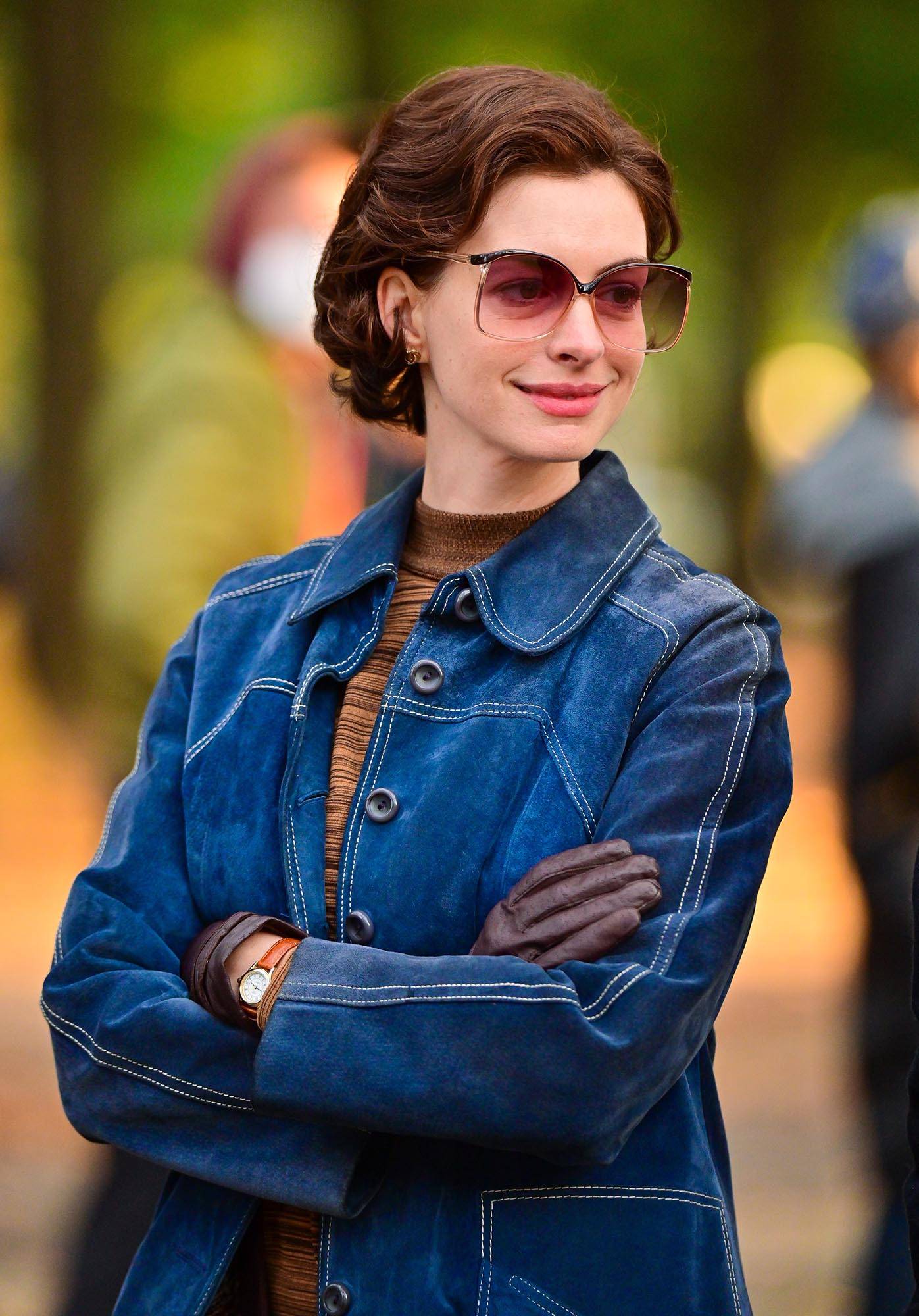 Anne Hathaway na planie filmu Armageddon time (Fot. James Devaney / Getty Images)