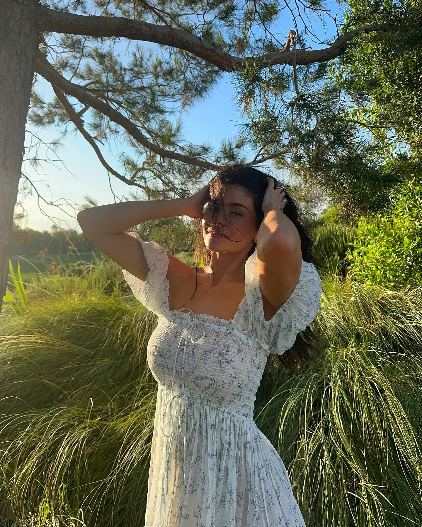 Kylie Jenner w sukience Doen /(Fot. instagram.com/kyliejenner)