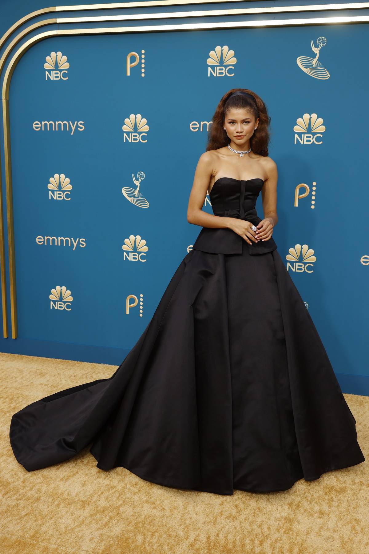Zendaya w sukni Valentino na 74. ceremonii wręczenia nagród Emmy (Fot. Getty Images)