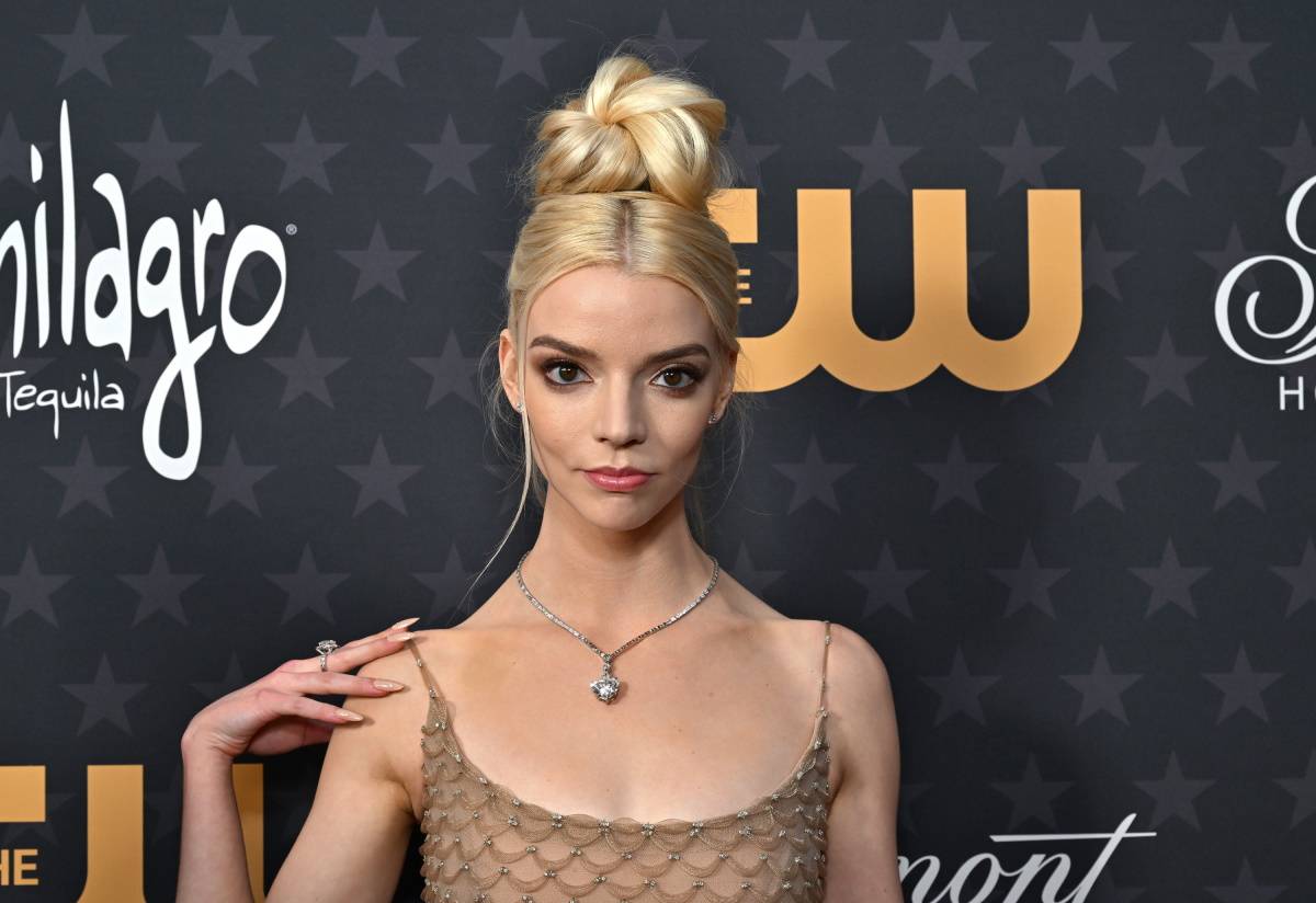 Anya Taylor-Joy podczas Critics Choice Awards (Fot. Getty Images)