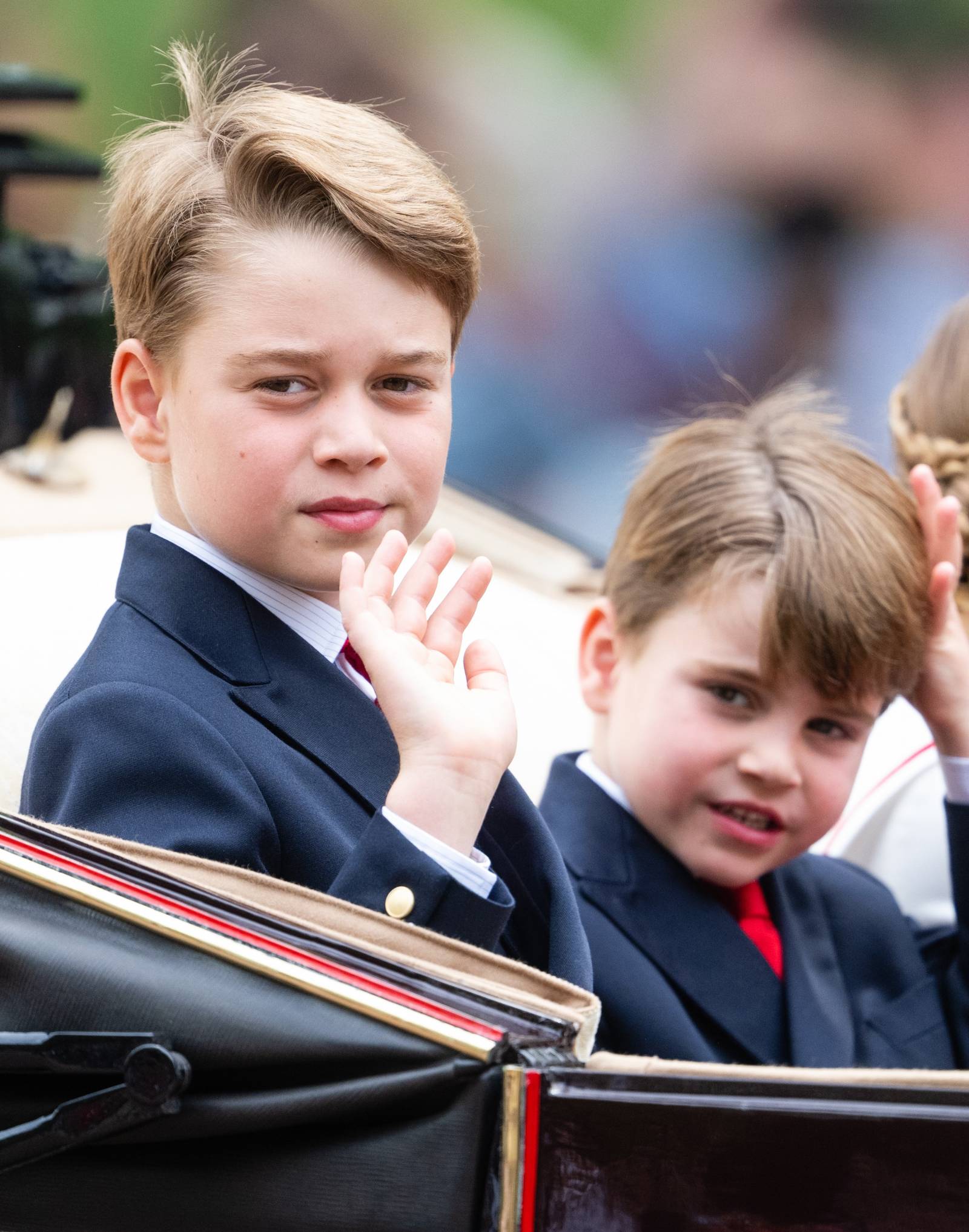 Książę George z młodszym bratem Louisem / Fot. Getty Images