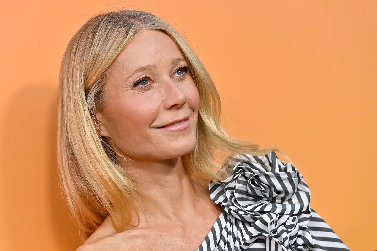 Gwyneth Paltrow z córką Apple Martin w zielonych kaloszach. Aktorka Gwyneth Paltrow z córką Apple Martin pozują w identycznych zielonych kaloszach marki Hunter po ulewnych deszczach w południowej Kalifornii.