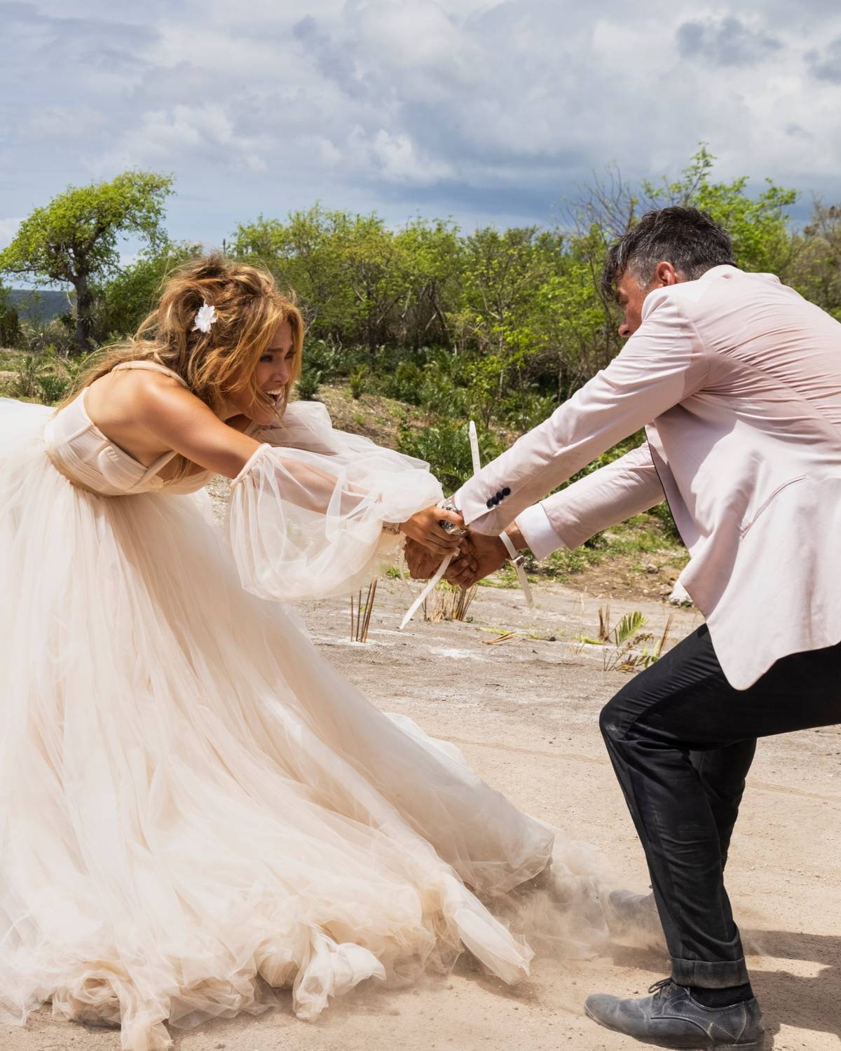 Jennifer Lopez i Josh Duhamel w filmie Shotgun Wedding (Fot. Materiały prasowe/Prime Video)