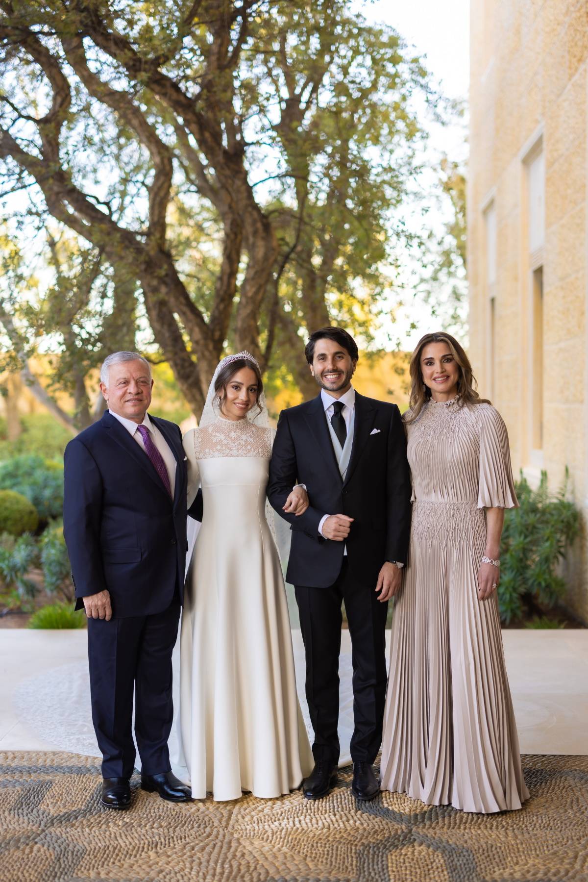 Jordańska księżniczka Iman poślubiła Jameela Alexandra Thermiotisa w sukni ślubnej paryskiego domu mody Dior
