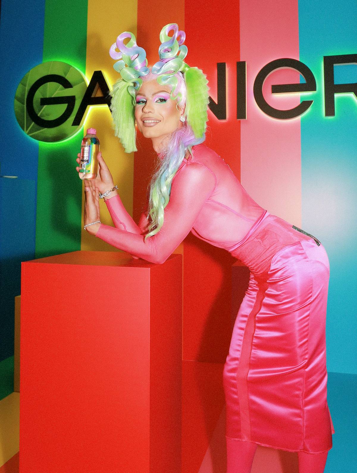 Płyn micelarny Pink Garnier jest na rynku od 10 lat. Kultowy płyn micelarny marki Garnier obchodzi w tym roku 10. urodziny.