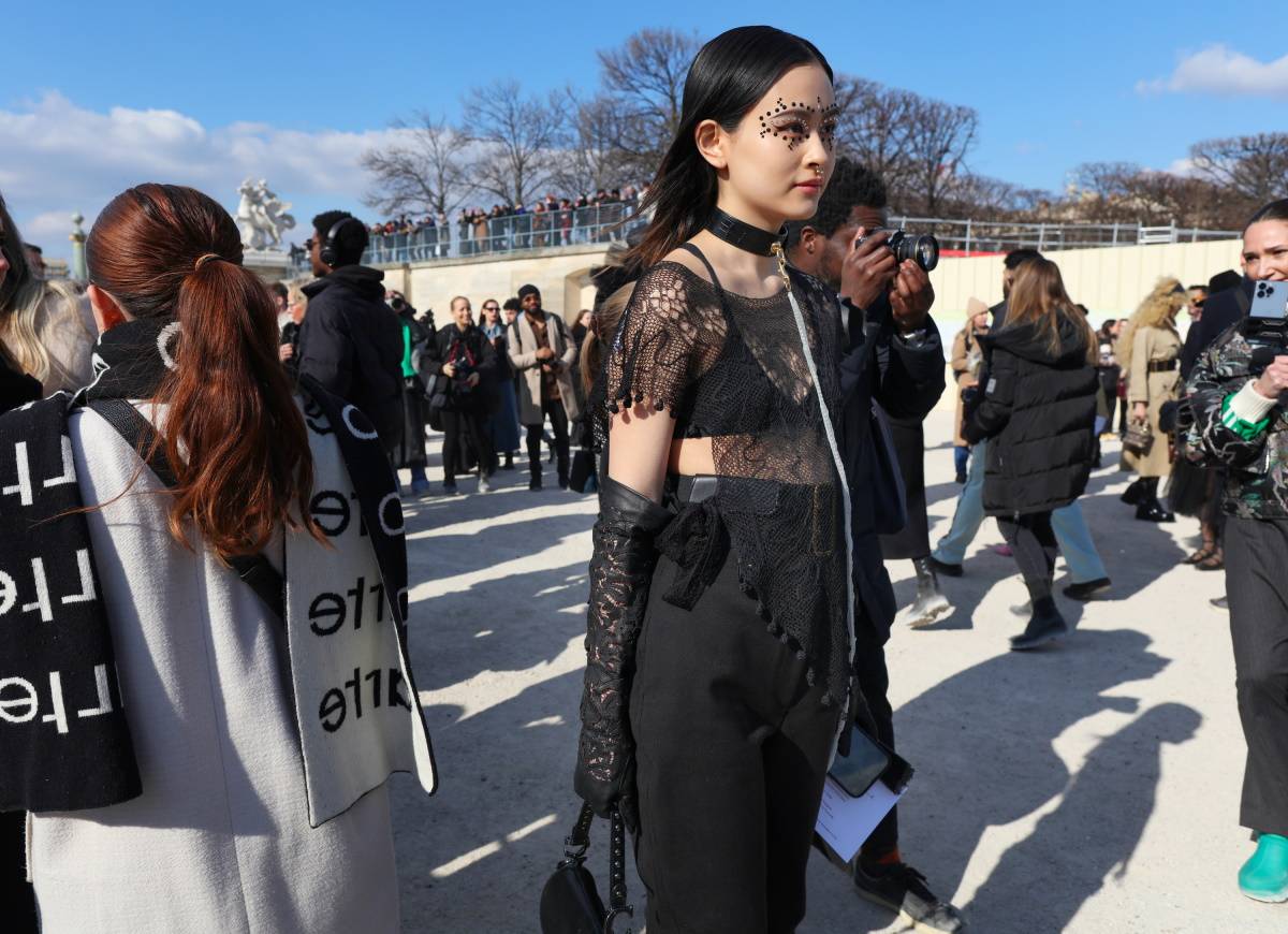 Street style z tygodnia mody w Paryżu jesień-zima 2023