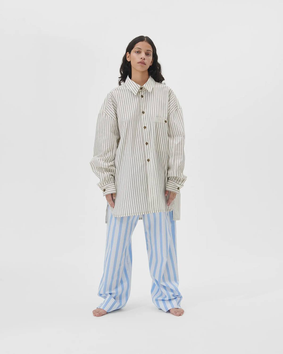 Tekla / Jacquemus unisex shirt Fot. Materiały prasowe