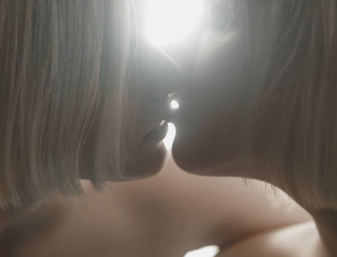 Kadr z klipu „Be a Boy” (Fot. materiały prasowe)