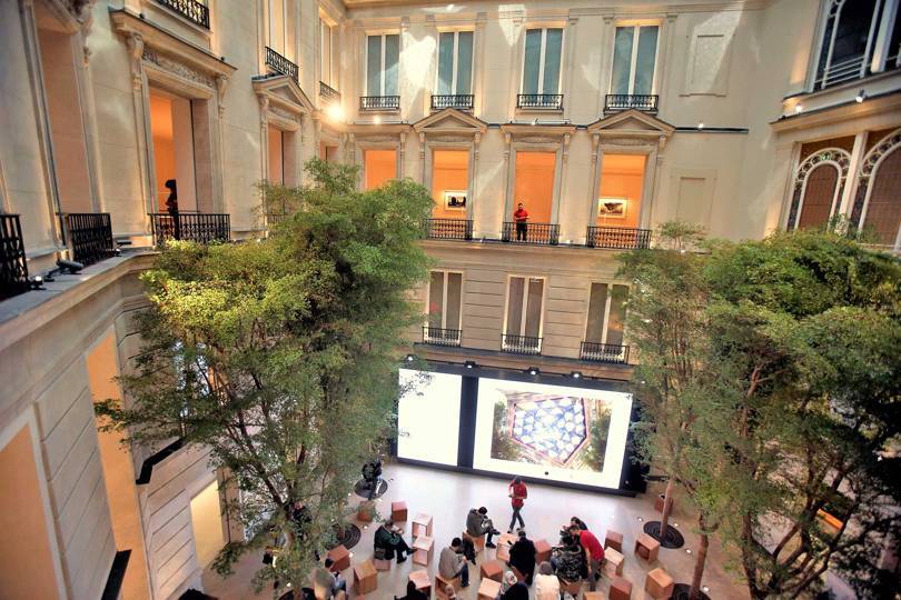 Nowy sklep Applea na Polach Elizejskich w Paryżu (Fot. Getty Images)