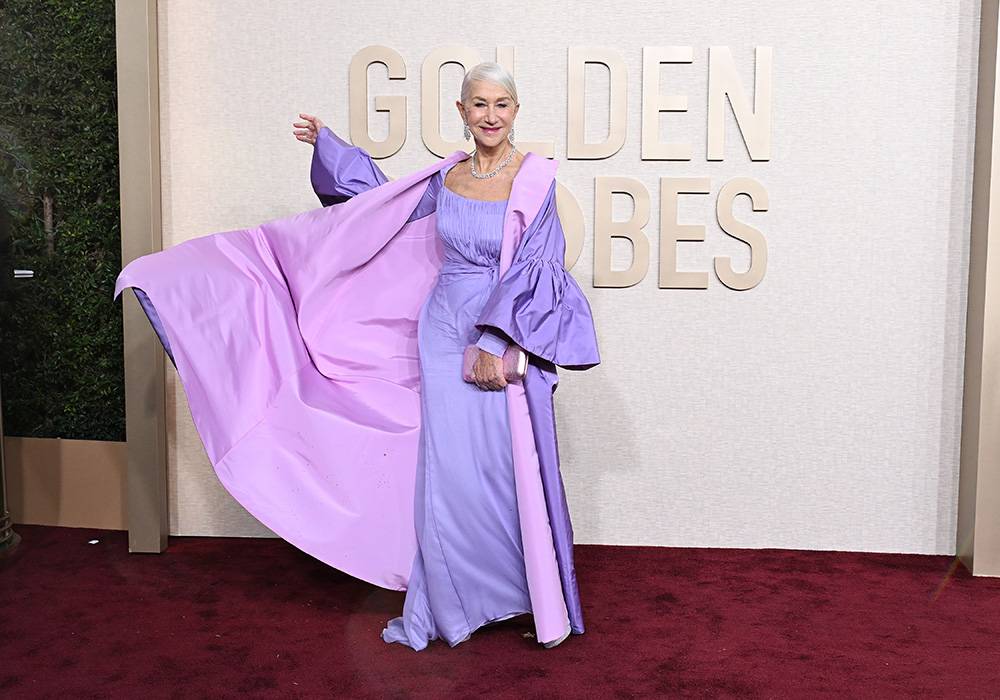 Aktorka Helen Mirren na czerwony dywan wybrała kreację w stylu sukni balowej. Jej stylizacja nie wszystkim się spodobała – mówiono o przesadnej objętości i braku nowoczesności. Fot. Getty Images