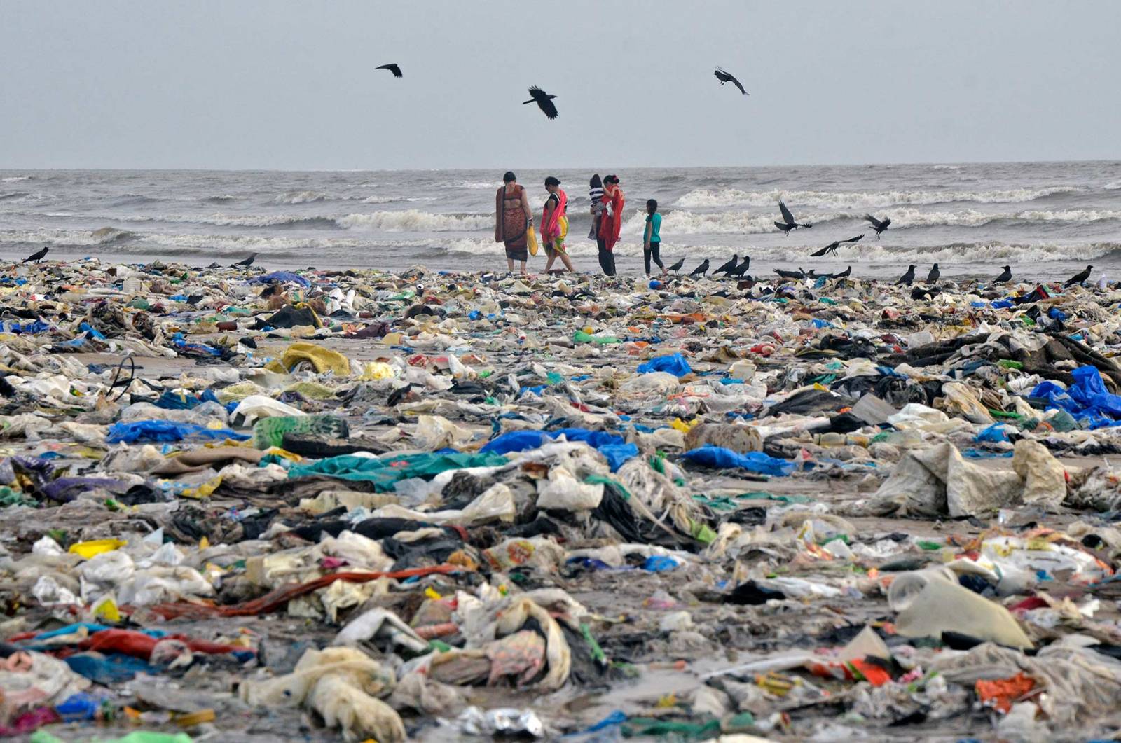 Plaża Mumbai (Fot. Ragul Krishnan/Hindustan Times via Getty Images)