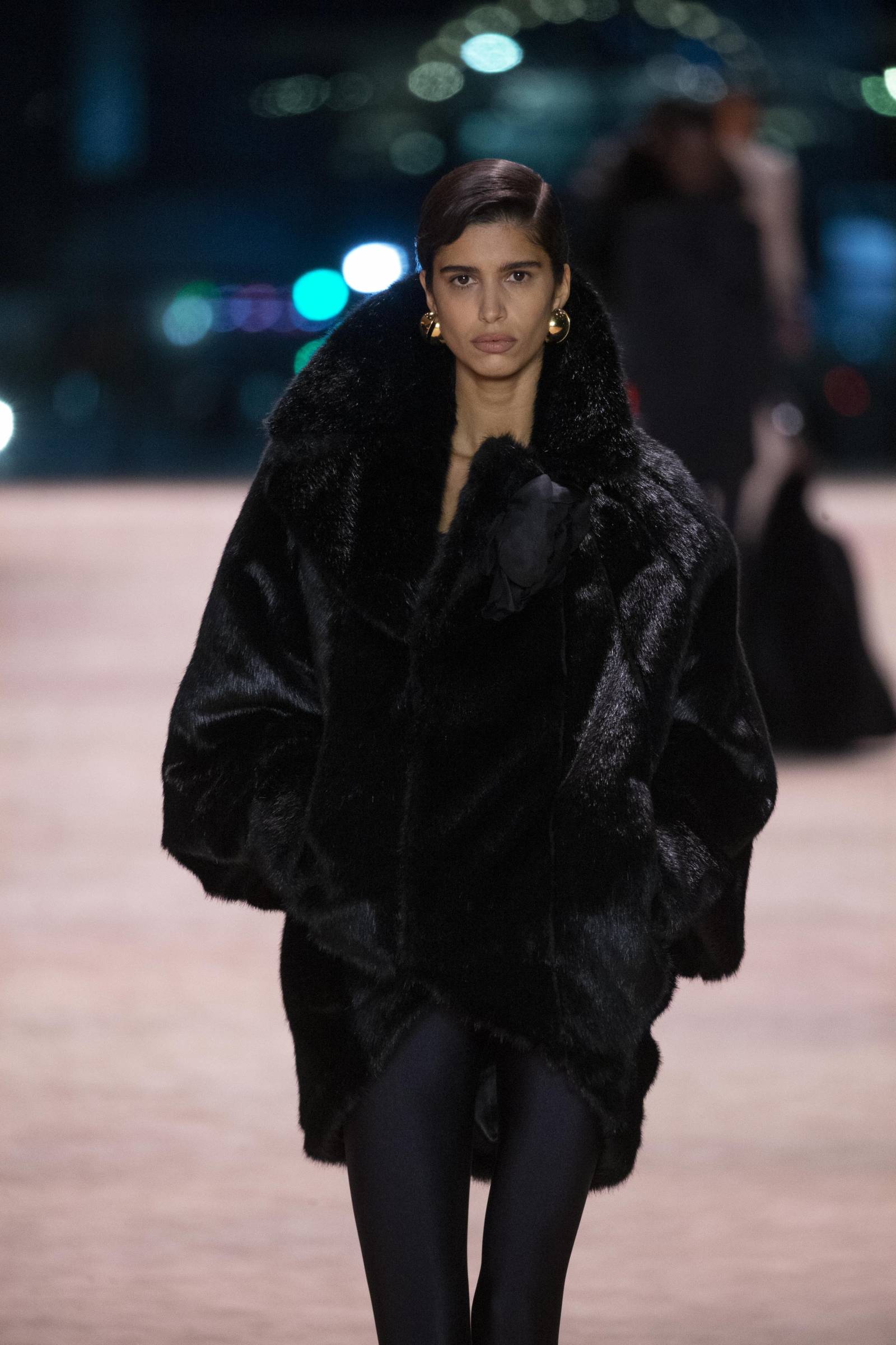 Mica Arganaraz na pokazie Saint Laurent /(Fot. Getty Images)