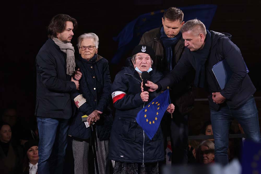 Wanda Traczyk-Stawska w trakcie przemówienia (Fot. Piotr Molecki/East News)