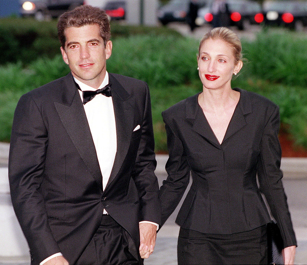 John F. Kennedy Jr. i Carolyn Bessette Kennedy w 1999 roku (Fot. Getty Images)