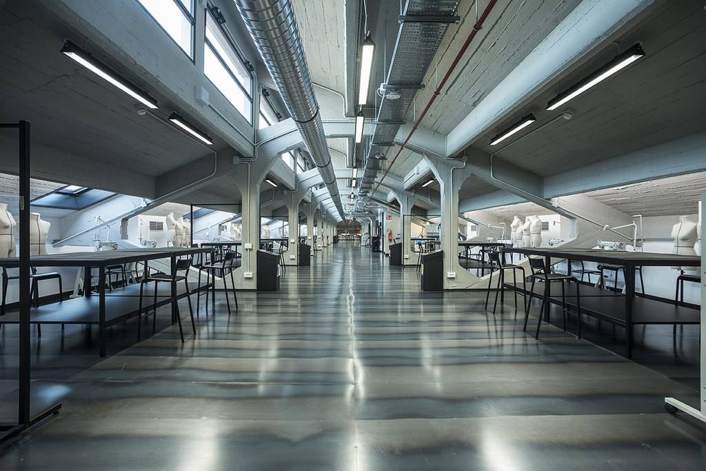 The light, airy studios of the new Polimoda fashion school at the Manifattura Tabacchi, Florence
© Serena Gallorini