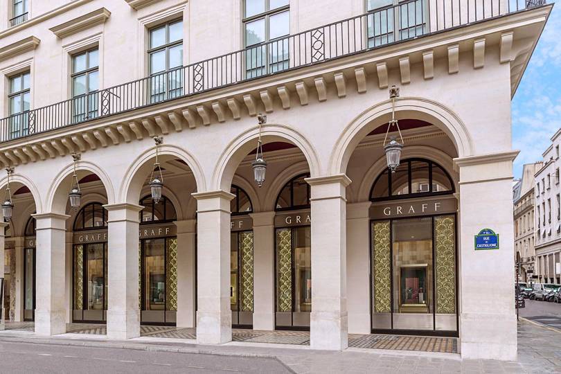 The façade of the new Graff flagship store in Paris, on the corner of the rue Faubourg Saint-Honoré. Credit: GRAFF